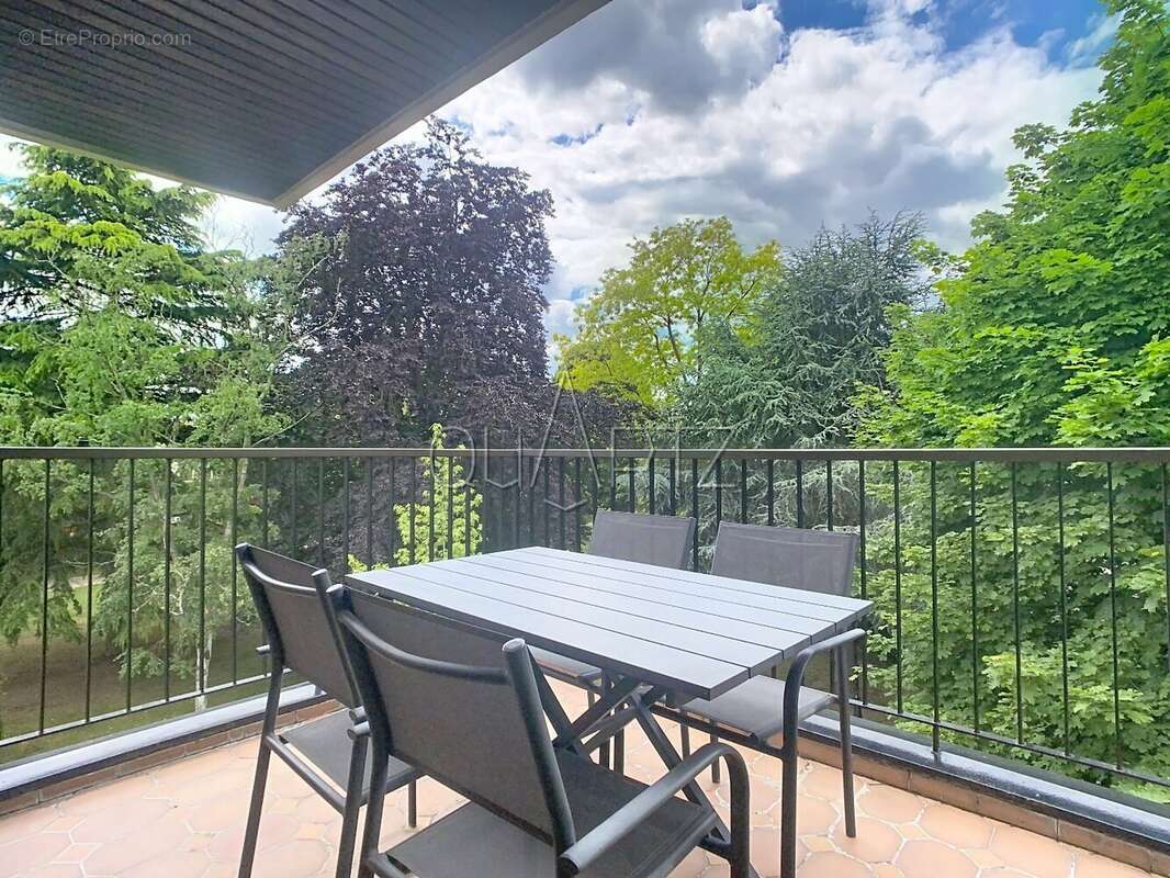 Appartement à LE CHESNAY
