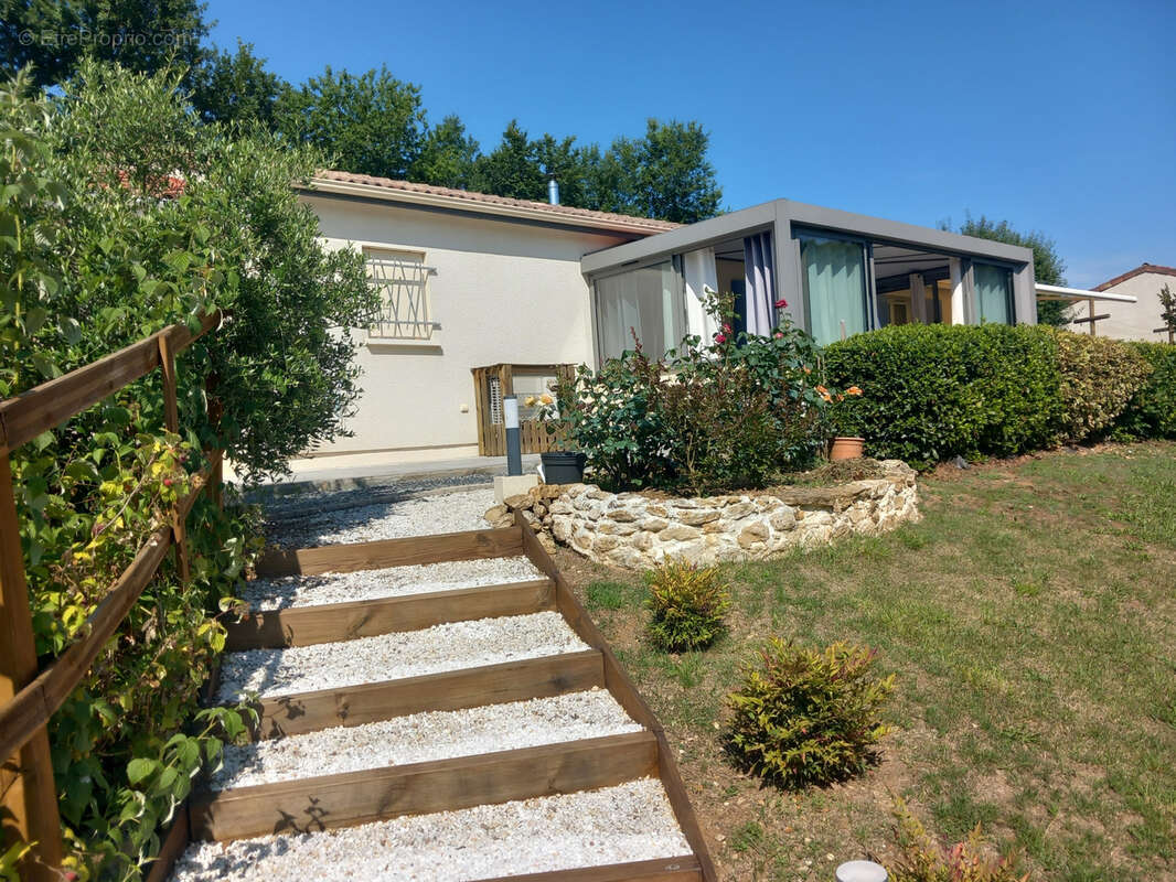 Maison à MONSEMPRON-LIBOS