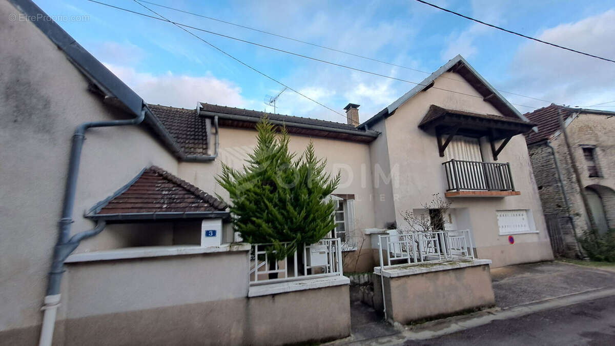Maison Cruzy Le Chatel 3 pièce(s) - photo 2