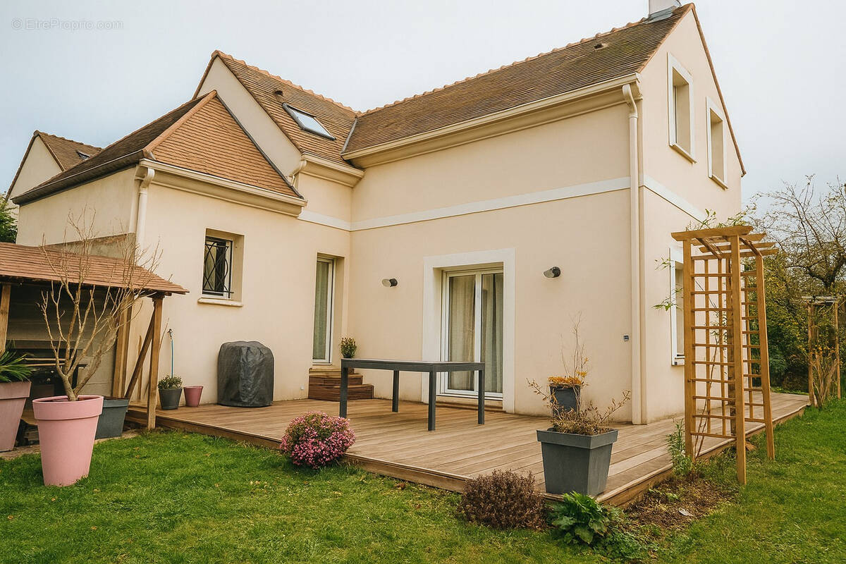 Maison à L&#039;ISLE-ADAM