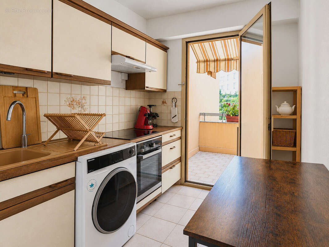 Appartement 63 m² à Vence  - photo 79