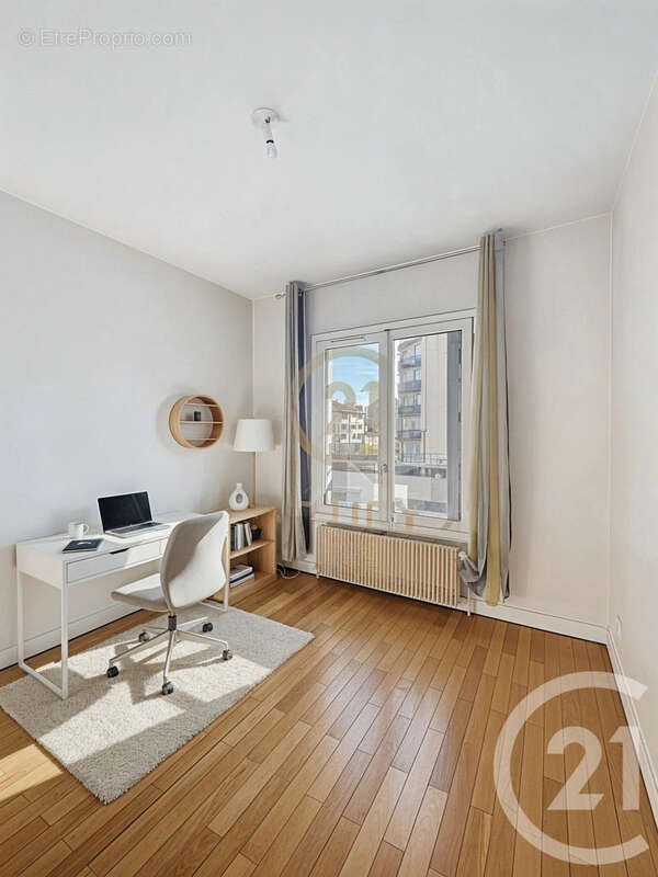 Appartement à LYON-8E