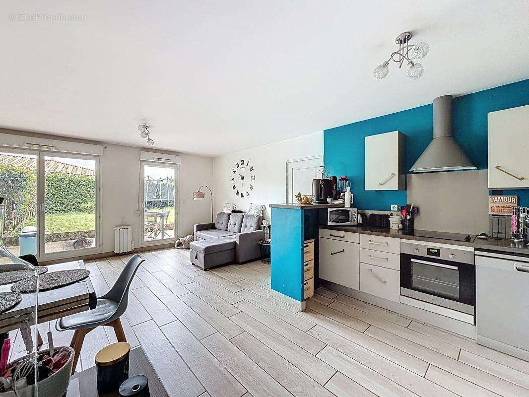 Appartement à TERNAY