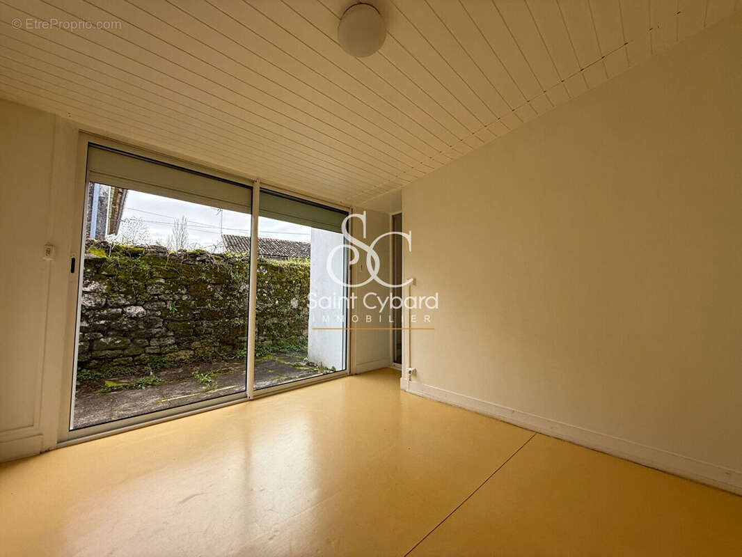 Maison à L'ISLE-D'ESPAGNAC