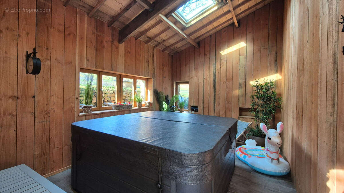 Maison à CLOHARS-CARNOET