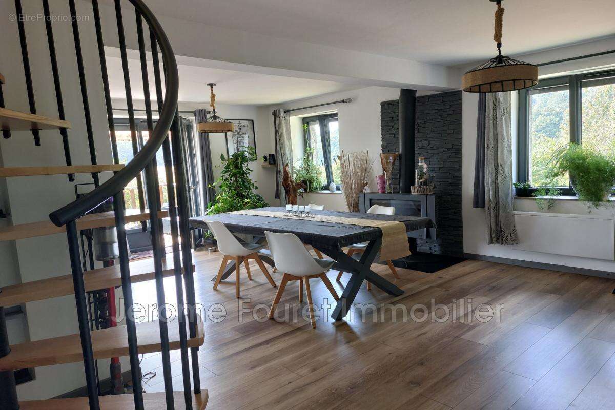 vente maison 6 Pièce(s) - photo 7
