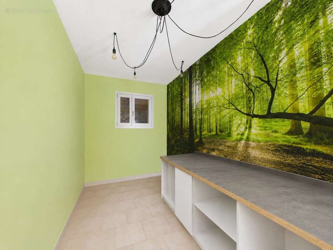 Maison 5 pièces à Montbouton avec terrain 700 m² et sous-sol aménagé - photo 8