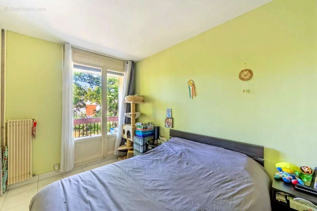 Appartement 78 m² à Acheres  - photo 7