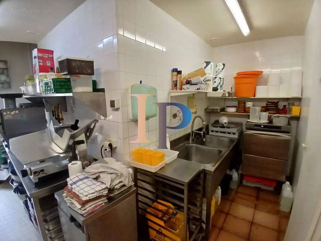 Commerce à ANZY-LE-DUC