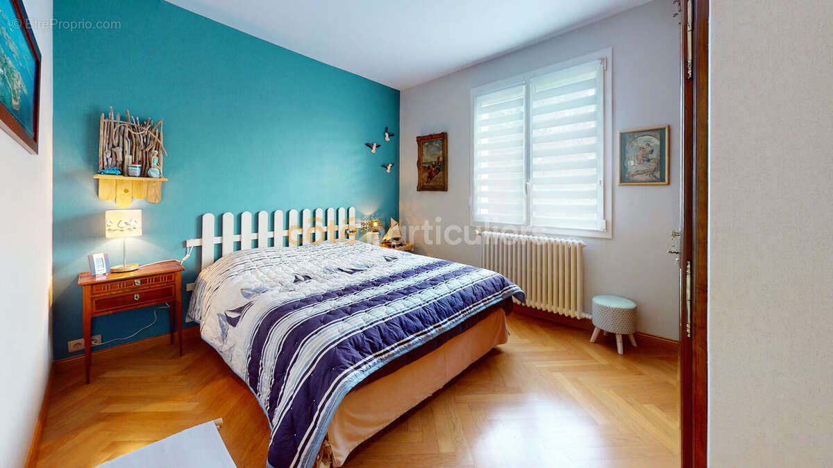 Maison à LE VAL-SAINT-PERE