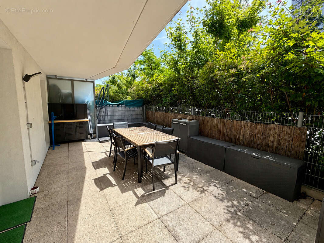 Appartement à LYON-9E