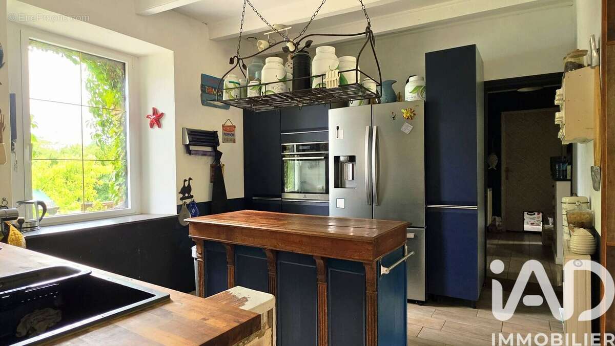 Maison 190 m² à Le Tour-Du-Parc  - photo 8