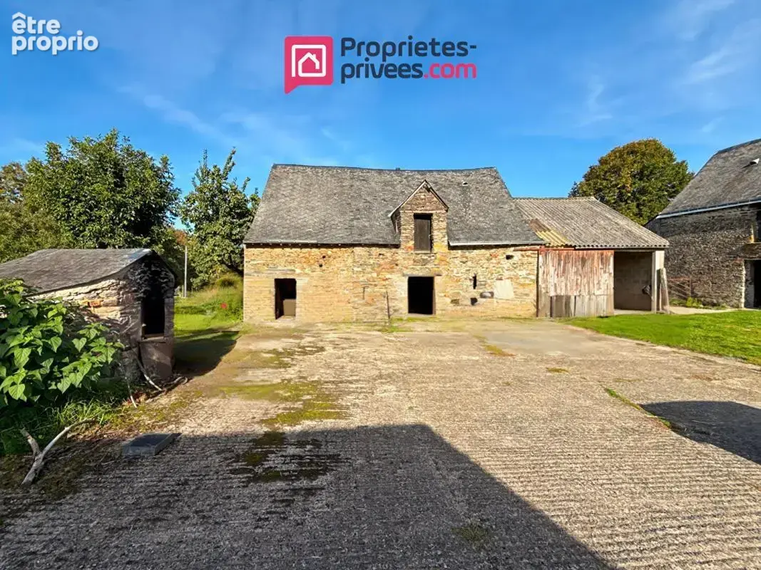 Corps de ferme Soudan 8 pièce(s) 2 Maisons de165 m2 et de 85m², 11 hectares de terrain - photo 13