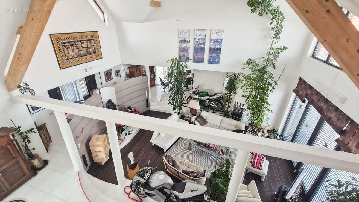 Villa d'exception de 216 m²  Prestations haut de gamme  Potentiel d'agrandissement de 108 m² - photo 7