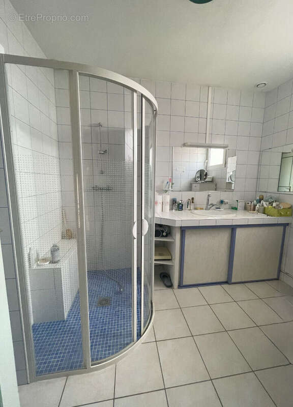 Maison à SAINTE-OUENNE