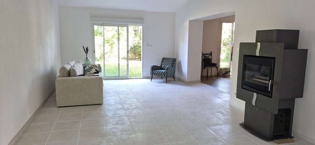 Maison 130 m² à Chateau-Larcher  - photo 5