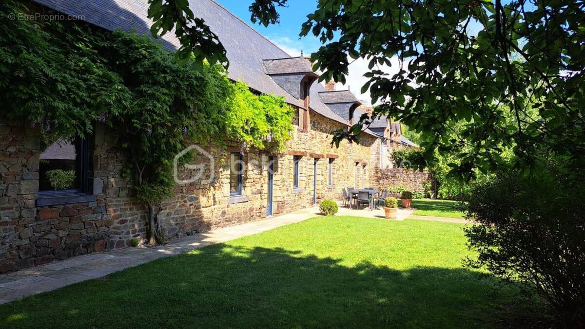 Maison à JANZE