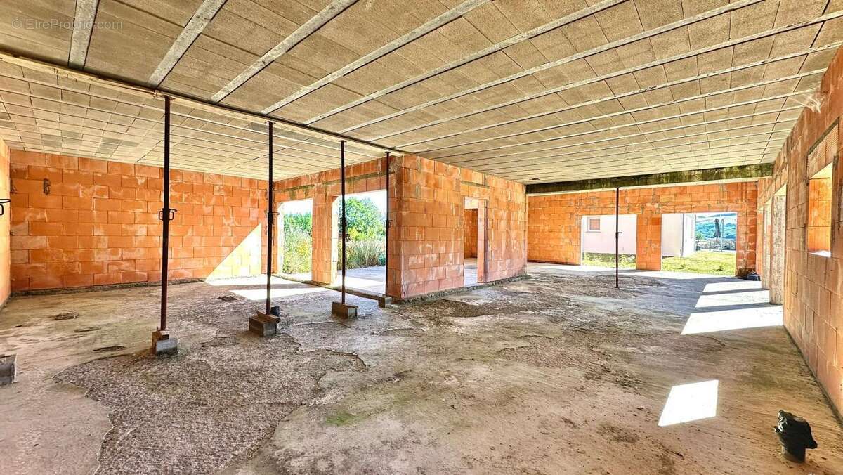 Projet de construction à fort potentiel – Salles-Curan - photo 4