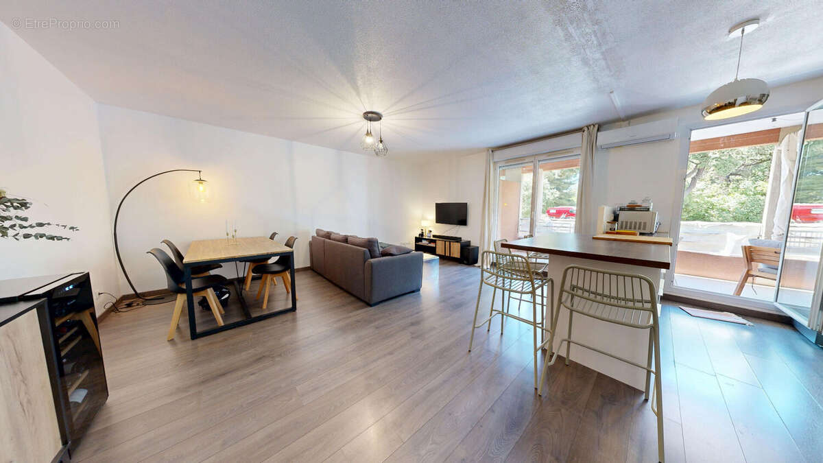 Appartement à MARSEILLE-12E