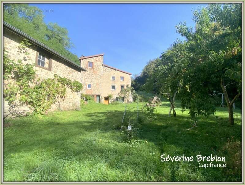  Maison rénovée en pierre de 166 m², 4 chambres, vaste séjour, dépendance, assainissement OK, avec ancien moulin et terrain de 1 - photo 38