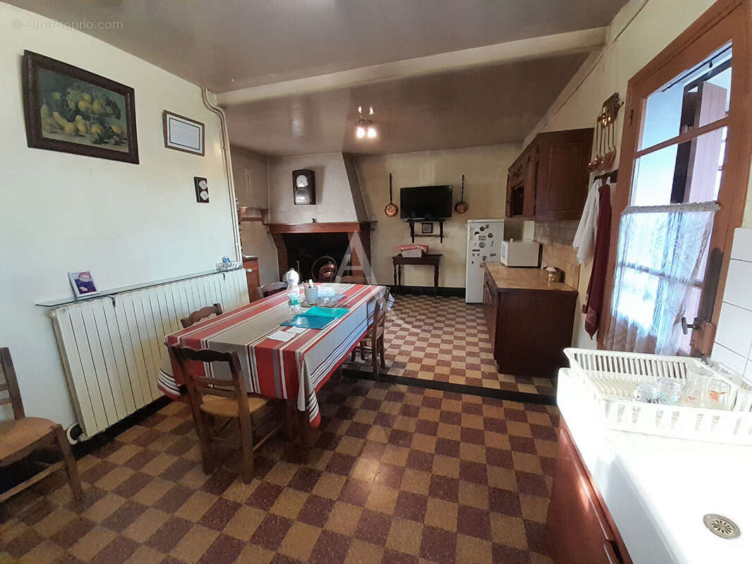 Maison à VILLENEUVE-DE-MARSAN