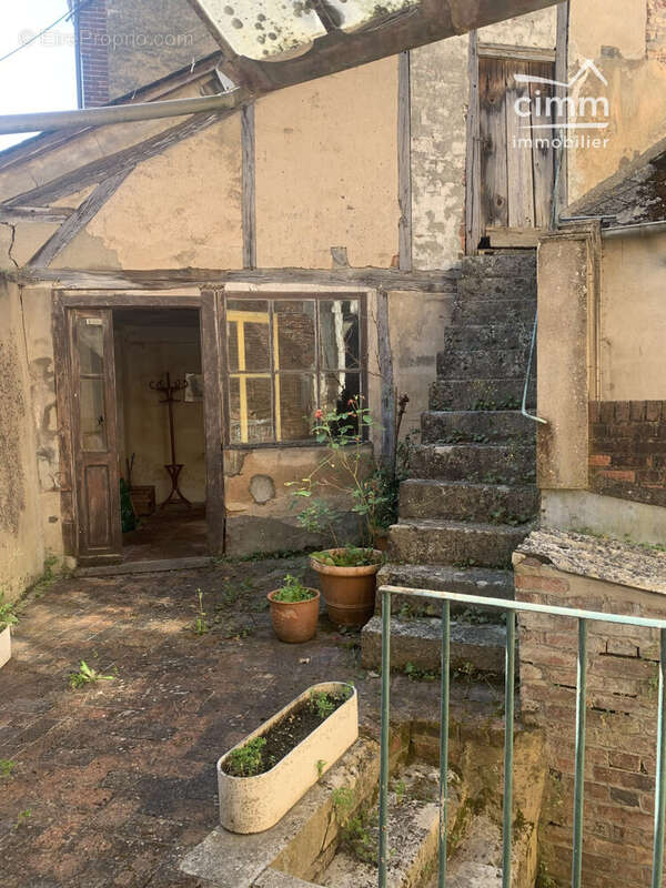 Appartement 109 m² à Chatillon-Coligny  - photo 2