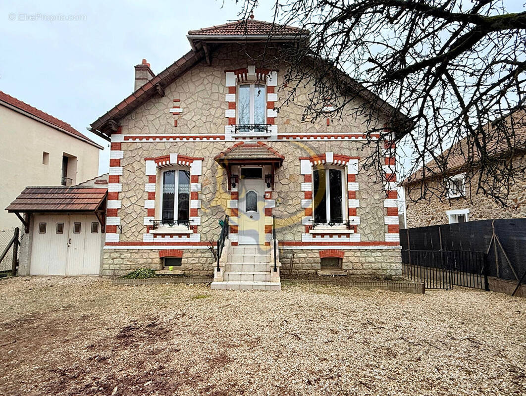 Maison à VILLERS-COTTERETS