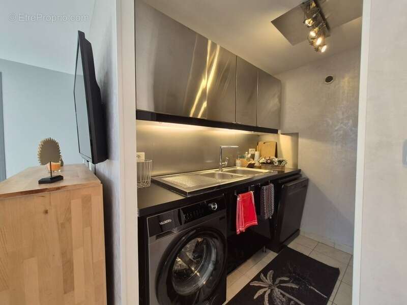 Maison à SOLLIES-VILLE