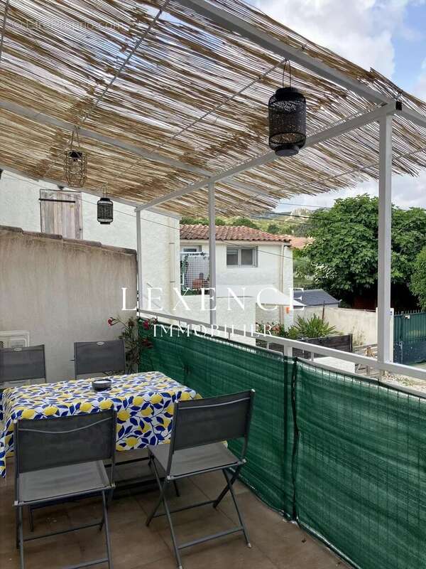 Maison à LA FARE-LES-OLIVIERS