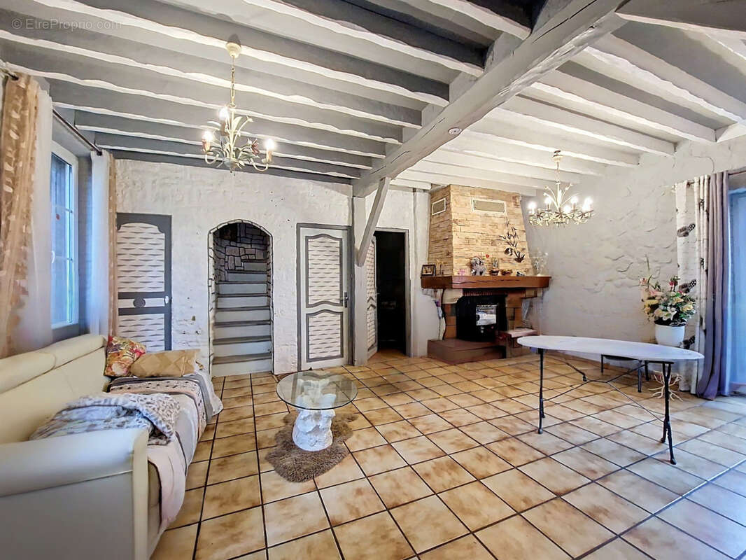 Maison à MARINES