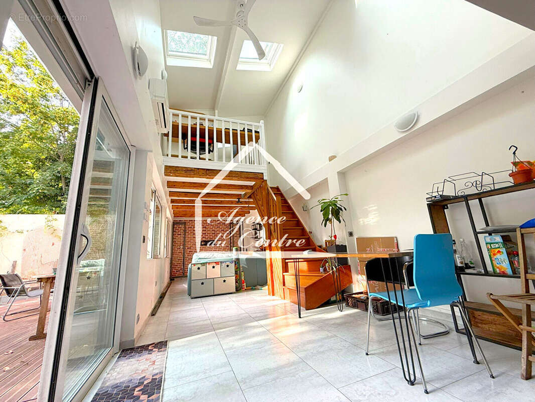 Maison 3 pièces en copropriété - photo 2