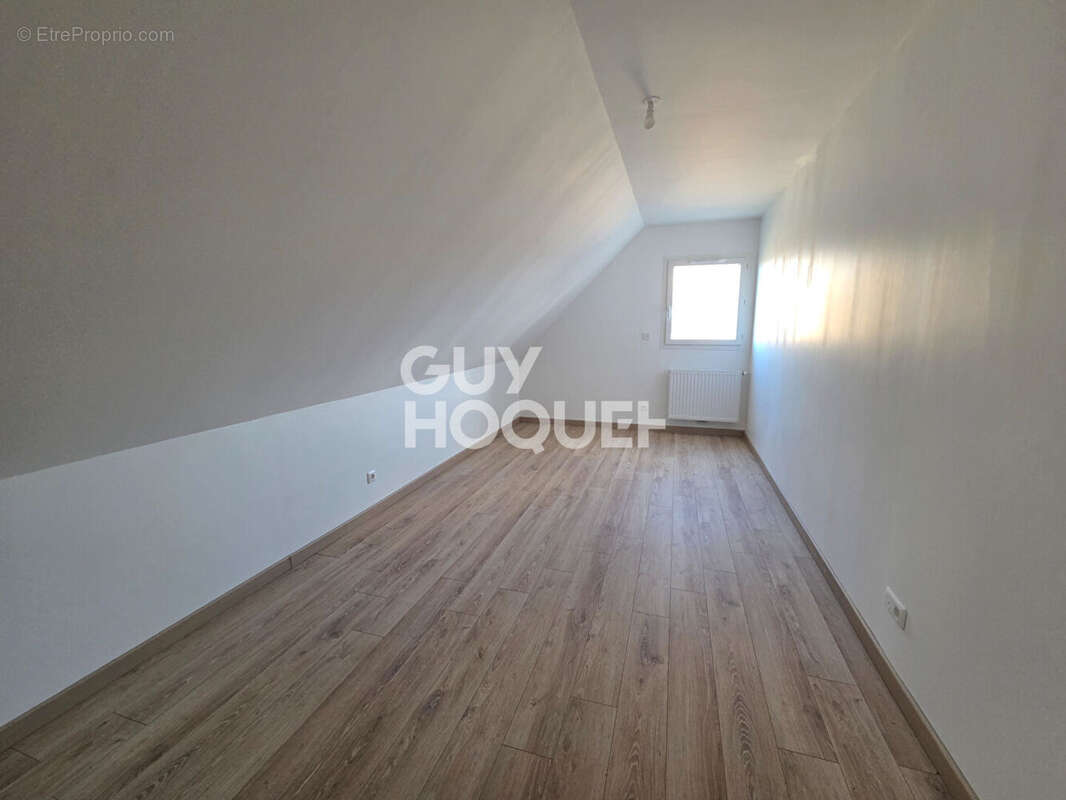 Maison à LA SAUSSAYE