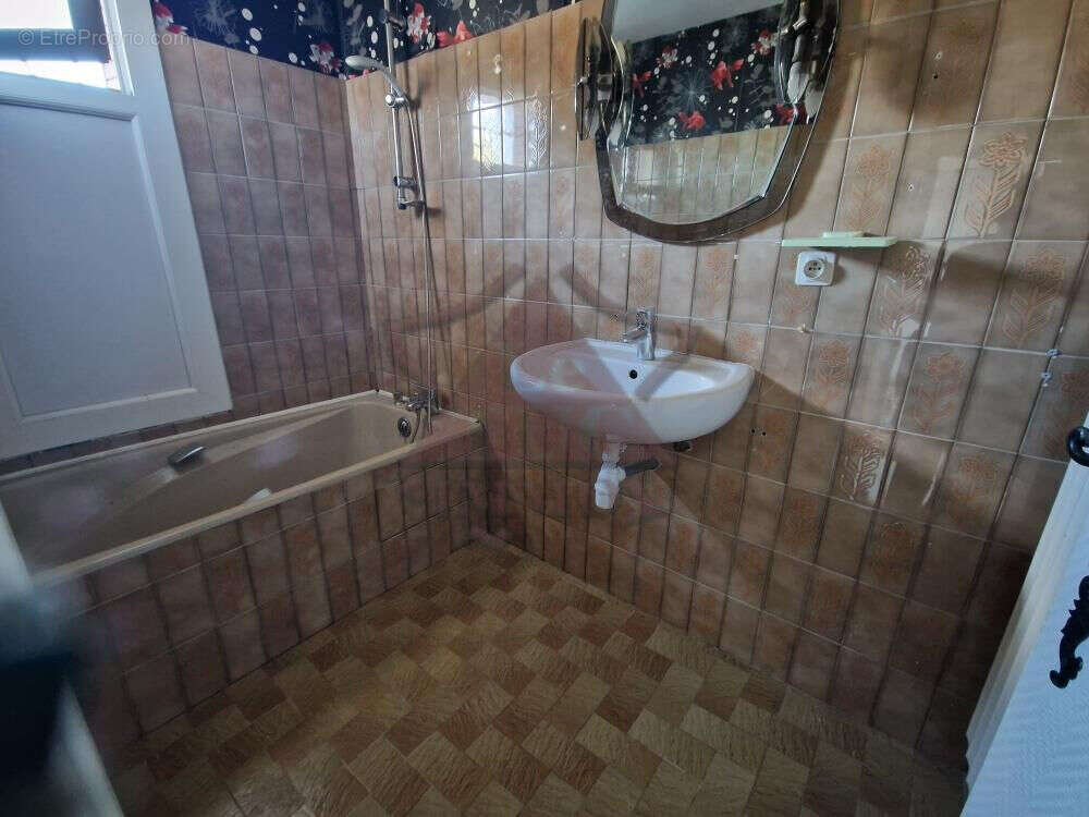 Appartement à SAINT-AMBROIX