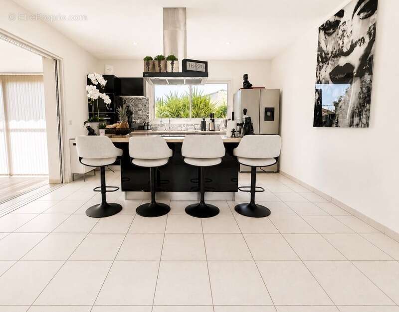 Maison à COURNONTERRAL