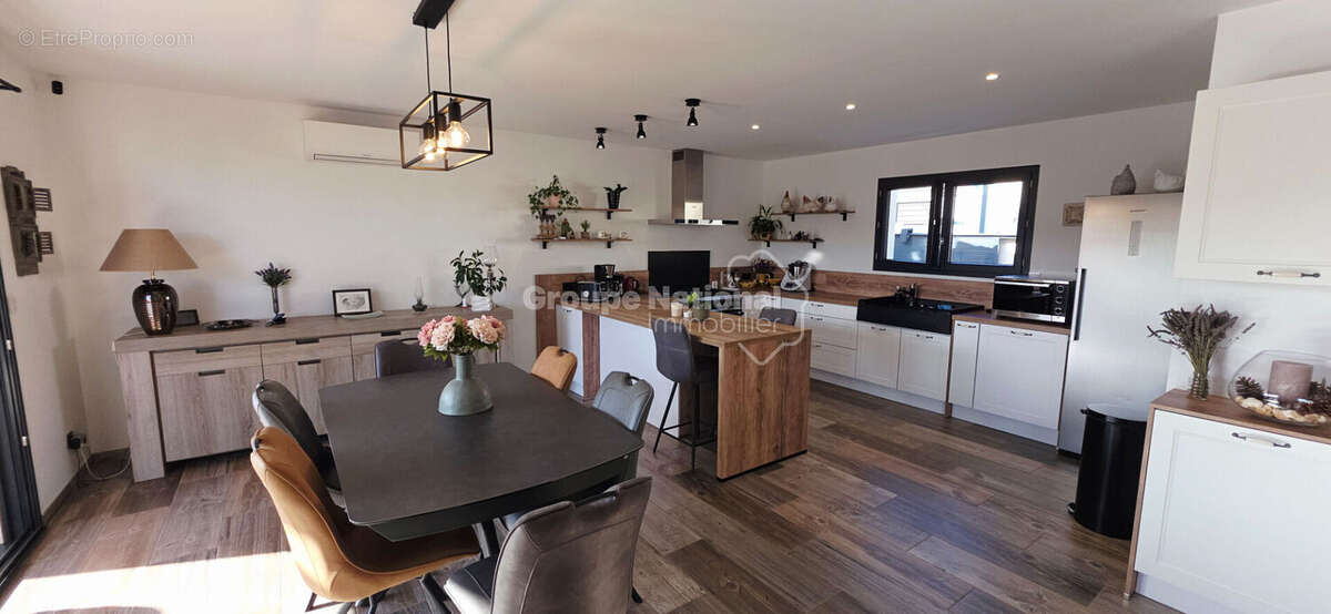 Maison à GOUDARGUES