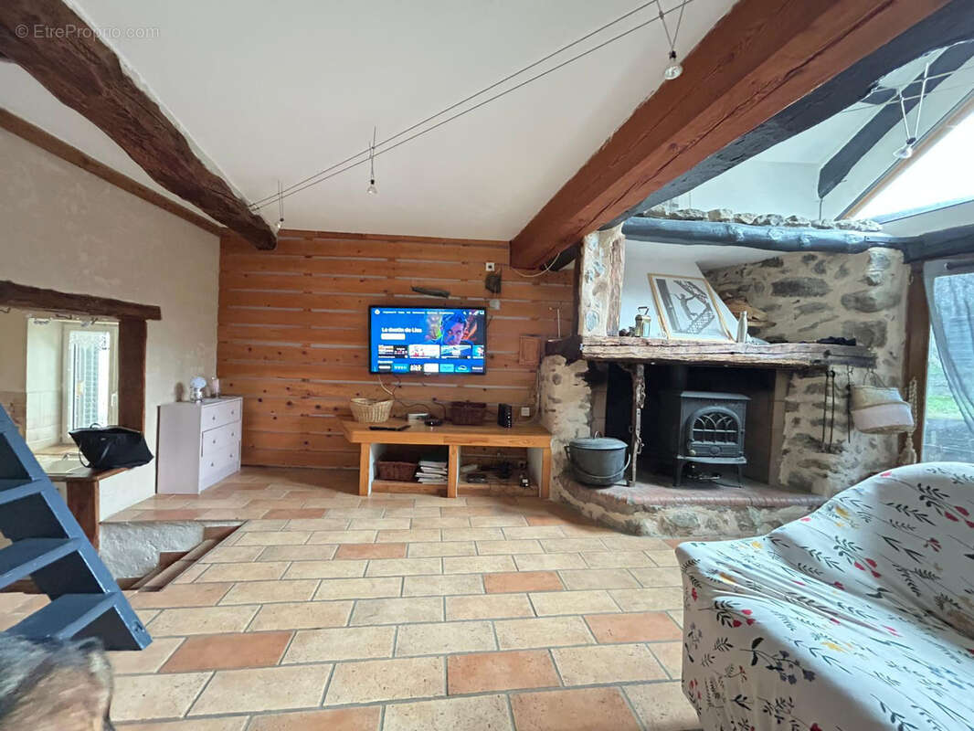 Maison à SAINT-SAUVEUR