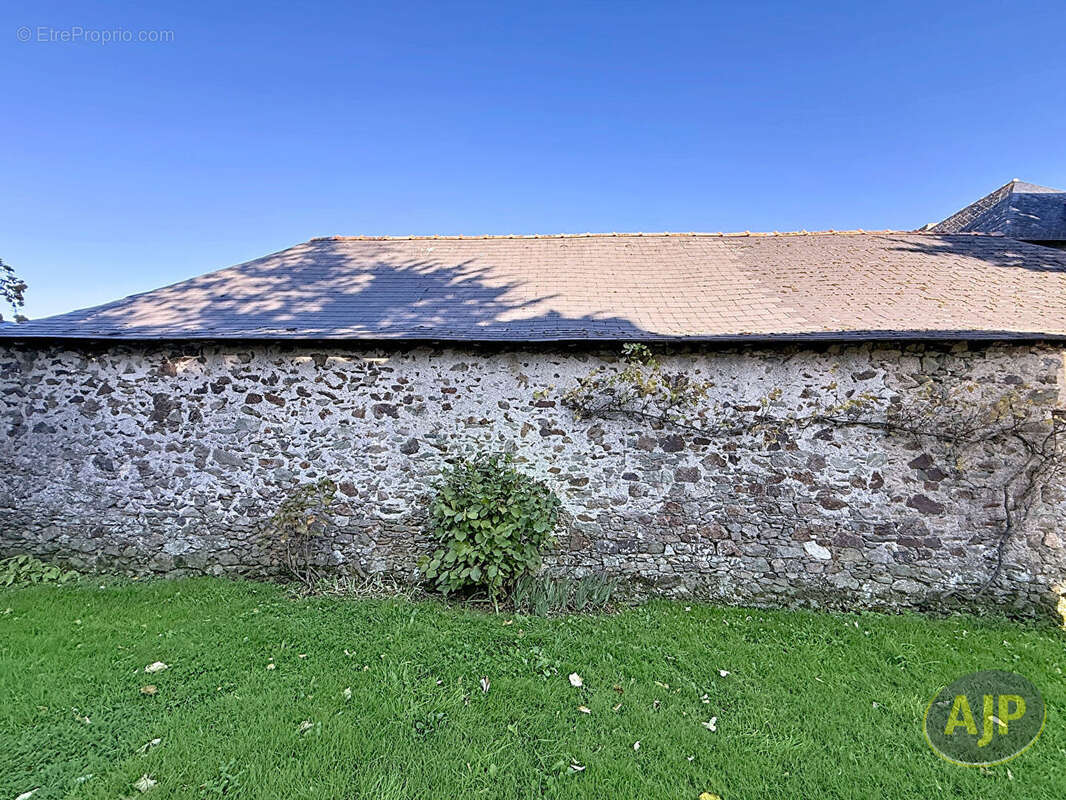 Maison à LES TOUCHES