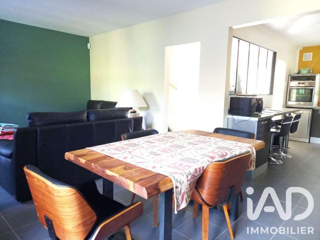 Maison 92 m² à Louvroil  - photo 3