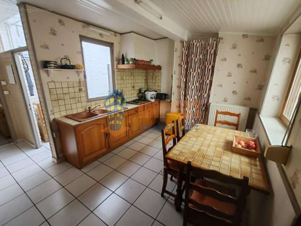 Maison à EMMERIN