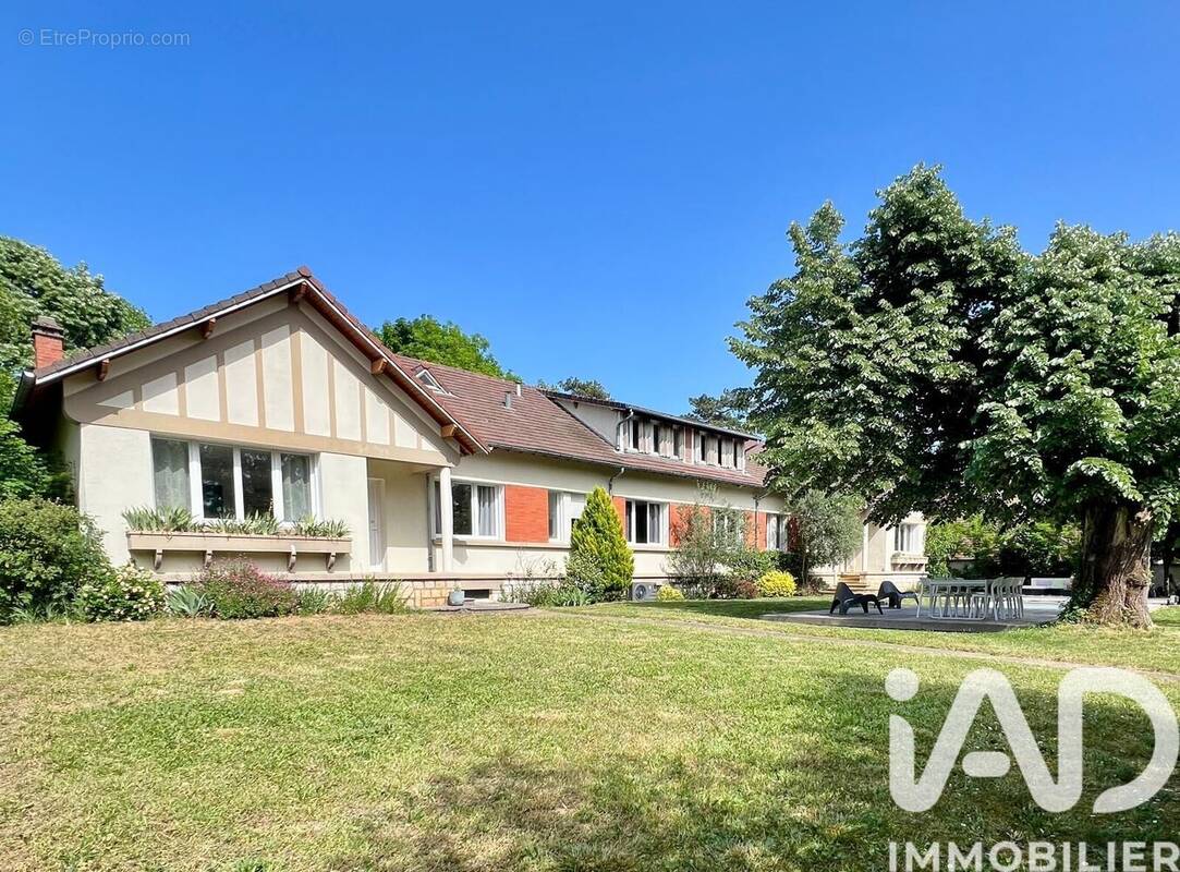 Photo 1 - Maison à BOURGES