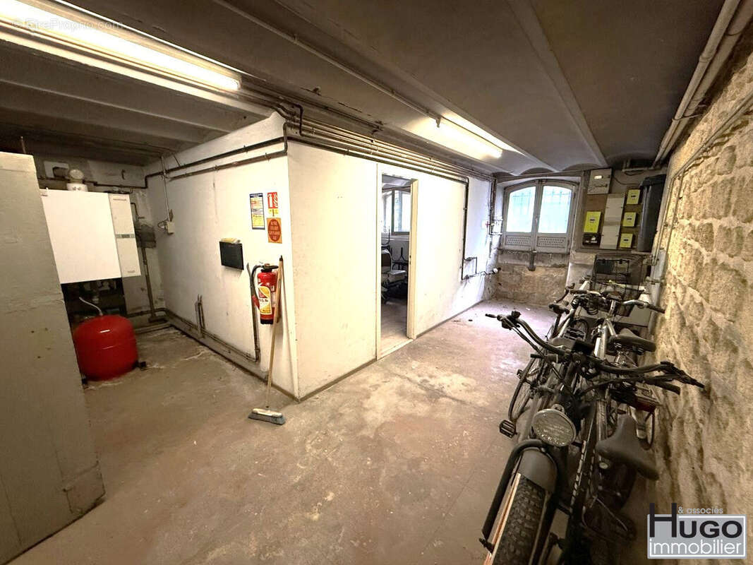 Bordeaux- jardin public- rue de la course- duplex 200m² + patio + 3 caves ! - photo 12