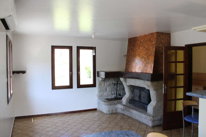 Maison à RIOM-ES-MONTAGNES