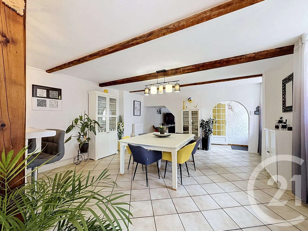 Maison à MICHERY