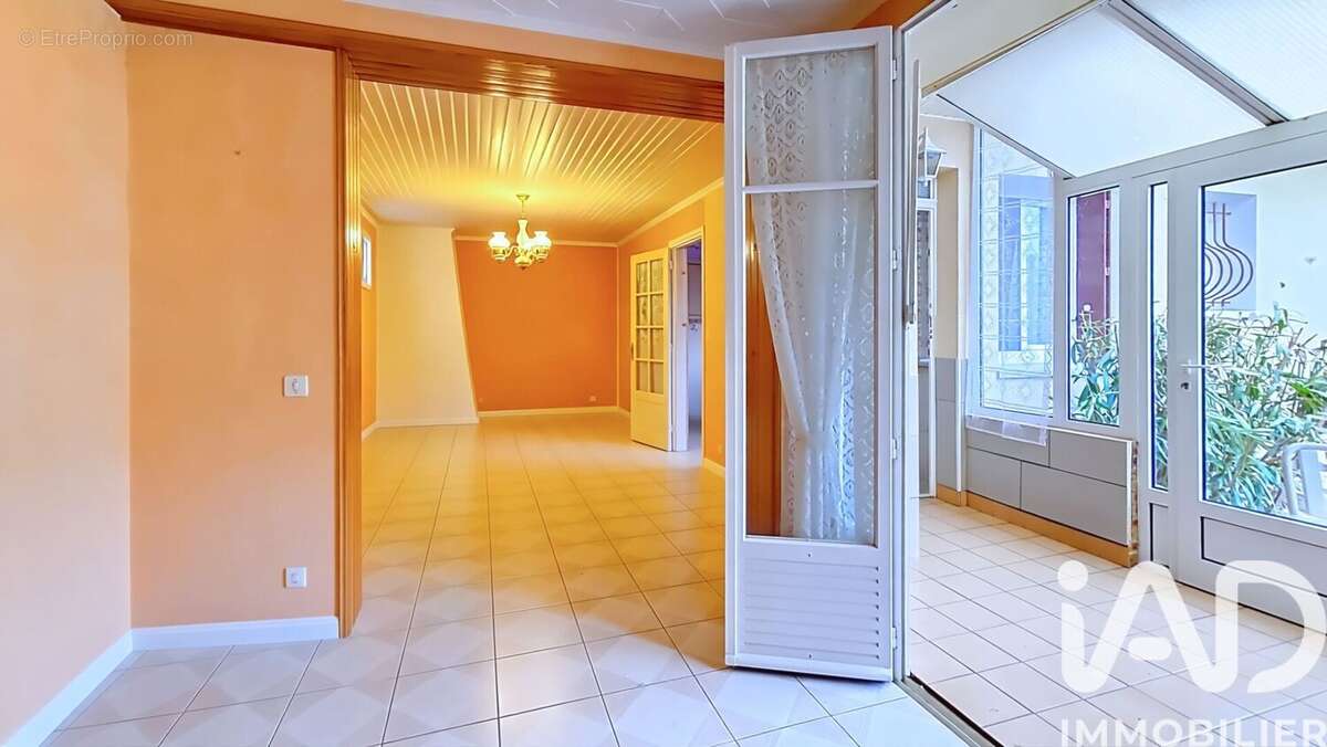 Photo 2 - Maison à GAGNY