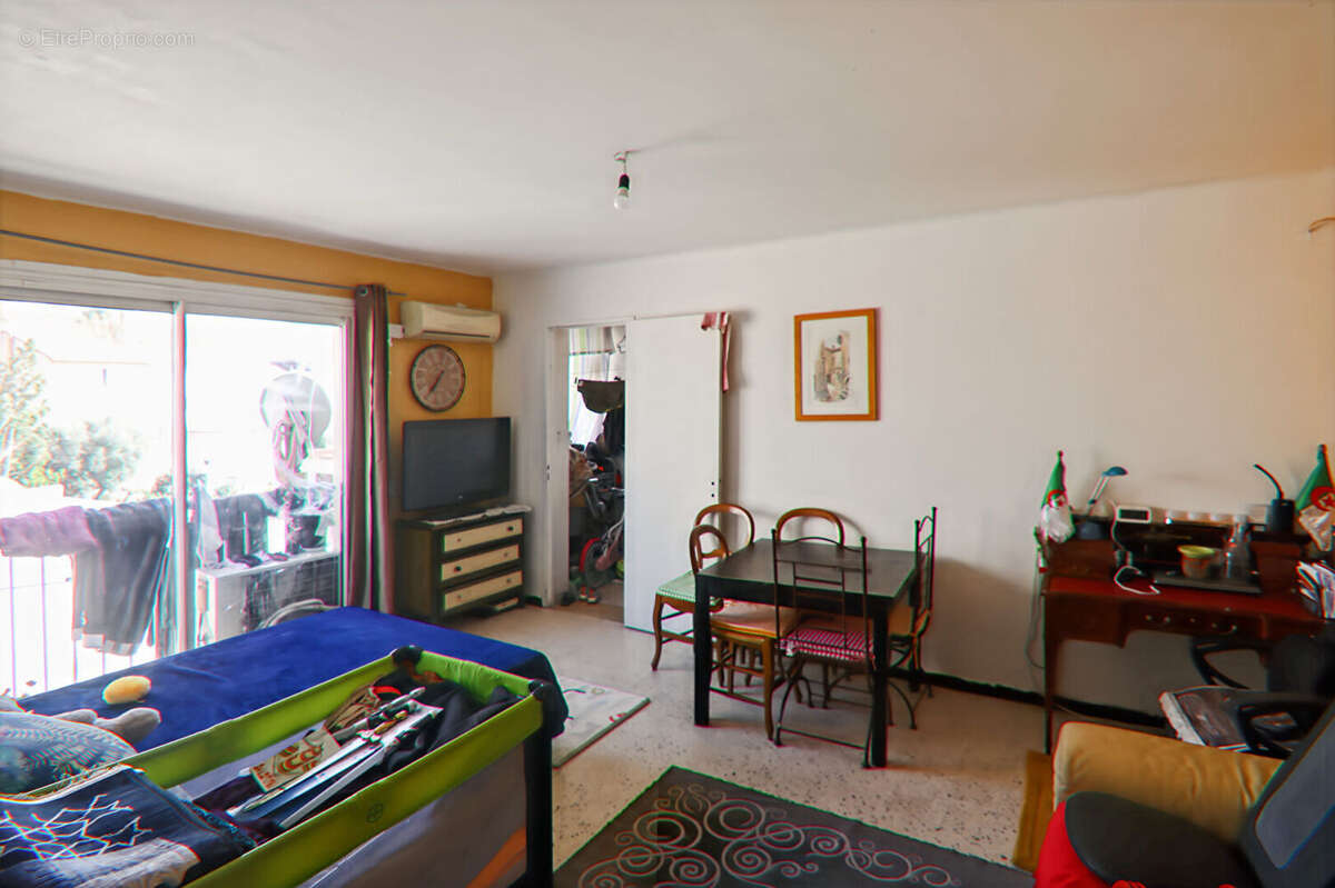 Appartement à MARSEILLE-14E