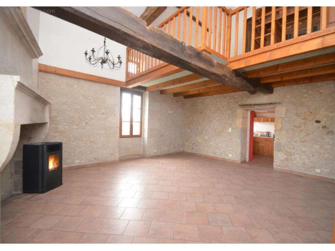 Maison à SAINT-PRIVAT-DES-PRES