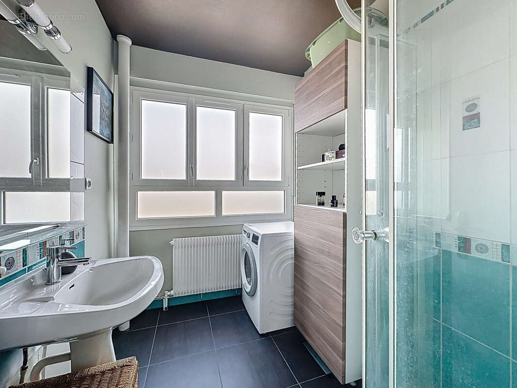 Appartement à LYON-5E