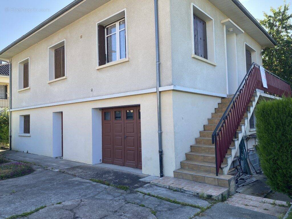 Maison à NEUVIC-ENTIER
