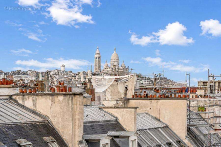 Appartement à PARIS-8E
