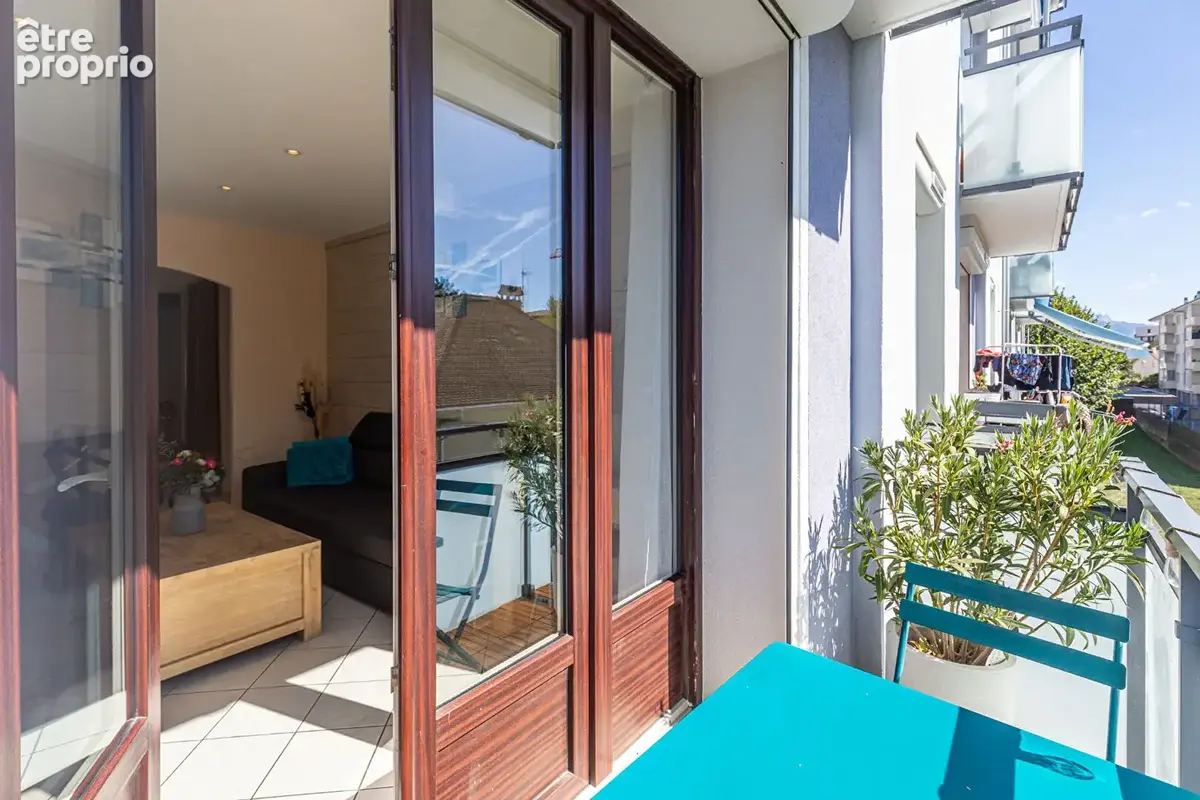Agence immobiliere laforet - "genièvre" - annecy - appartement t3 de 55.16m² - balcon - grande cave 12m² - grenier 16m² - dpe c  - photo 5